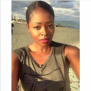 Meet your Posher, Dede
